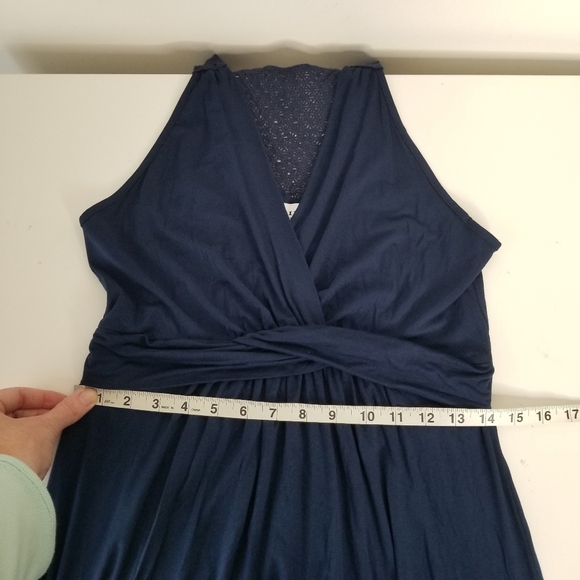 NWT Gilli Gabbiey Crochet Back Knit Maternity Maxi Dress Navy Racerback Size M - Picture 13 of 14